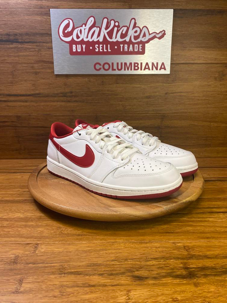 Jordan 1 retro low white varsity red hotsell