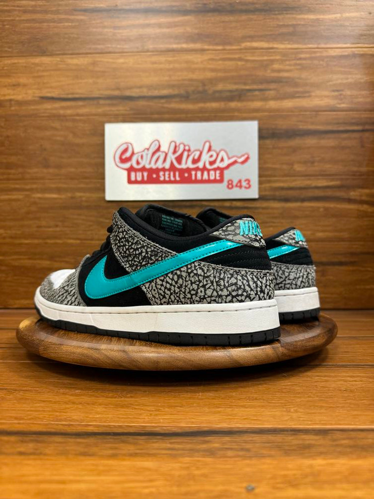 Nike SB Dunk Low atmos Elephant