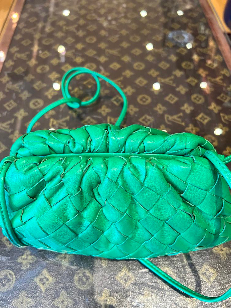 Bottega Intrecciato Leather Green Pouch Shoulder Bag