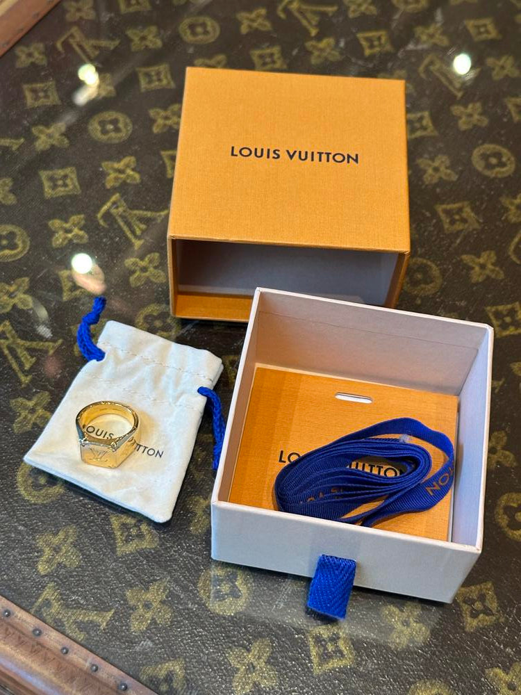 Louis Vuitton Monogram Signet Ring Gold