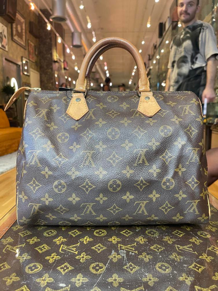 Louis Vuitton Monogram Speedy 30