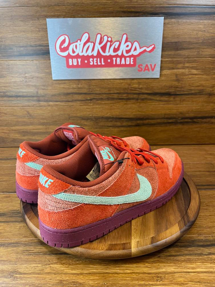 Nike SB Dunk Low Mystic Red Rosewood