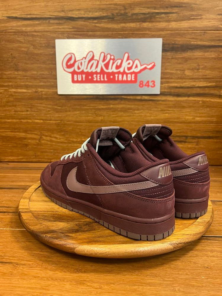 Nike Dunk Low Retro Premium Burgundy Crush