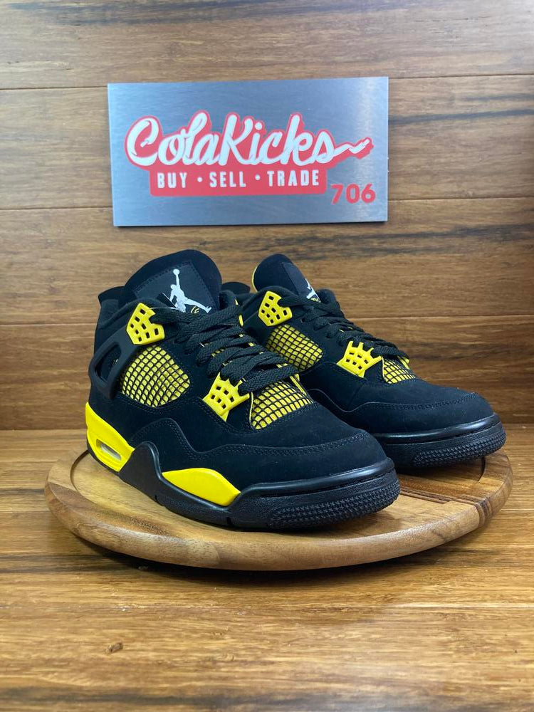 Jordan 4 Retro Thunder (2023)