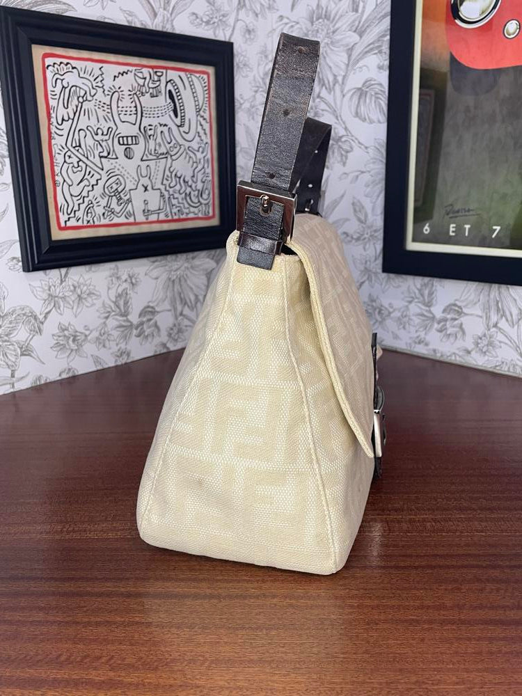 Fendi Cream/Black Shoulder Bag