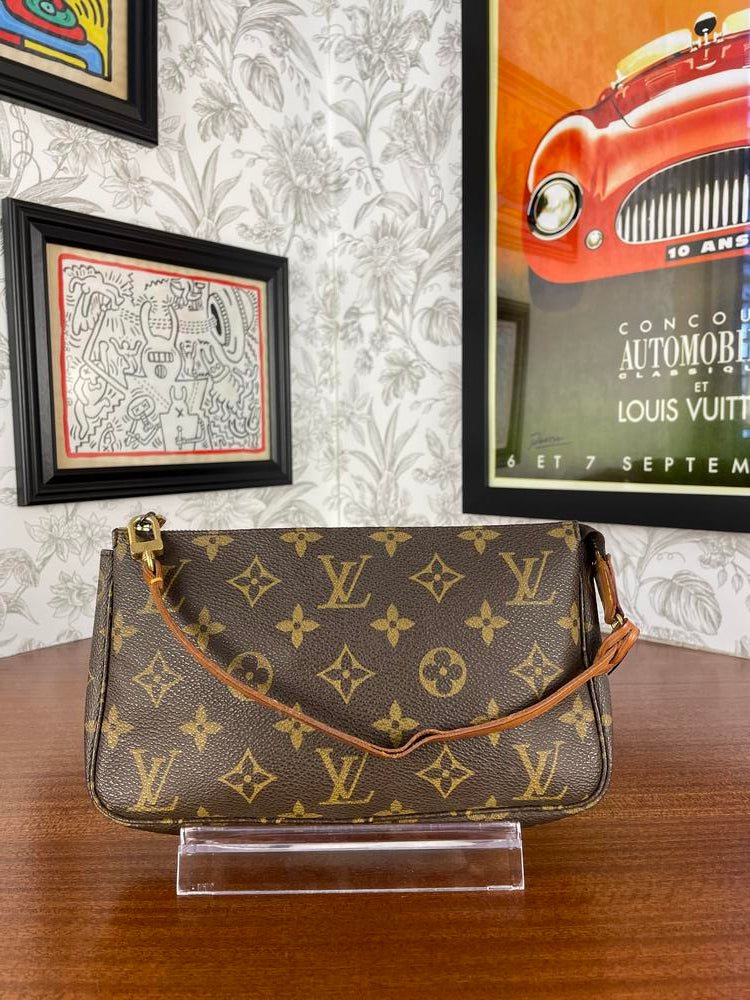 Louis Vuitton Monogram Pochette