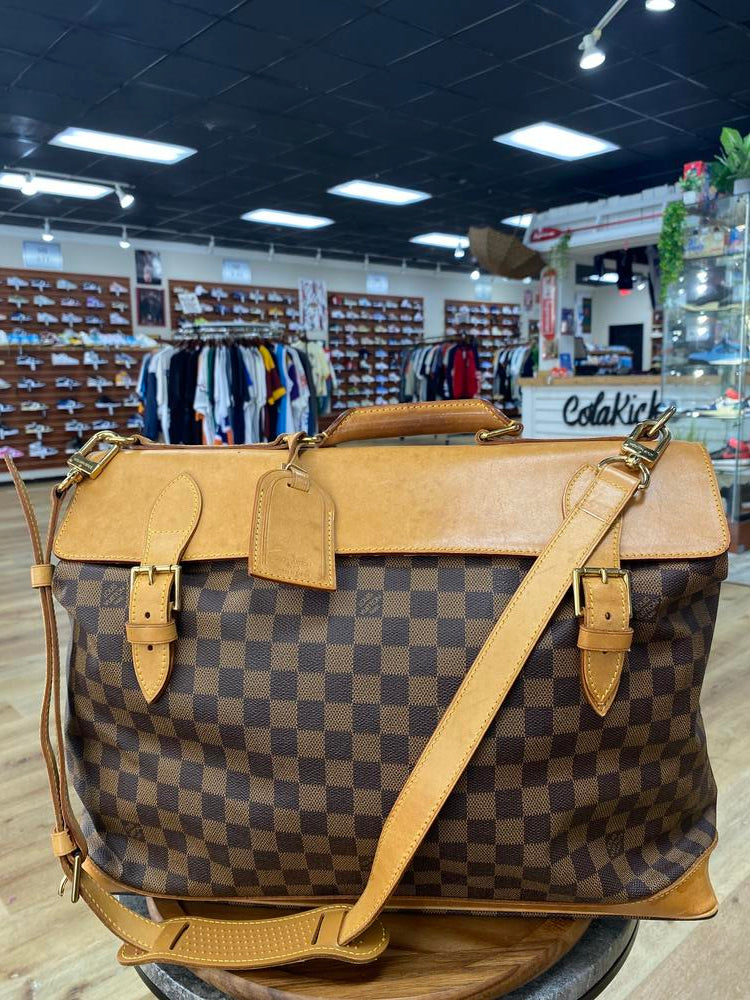 Louis Vuitton Ebene Clipper Damier Bag