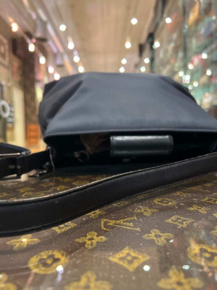 Coach Grey/Black Shoulder Bag