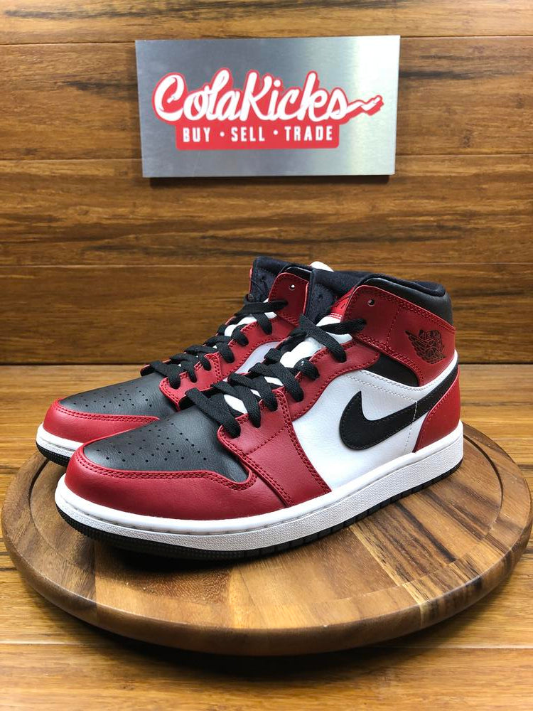 Jordan 1 Mid Chicago Toe