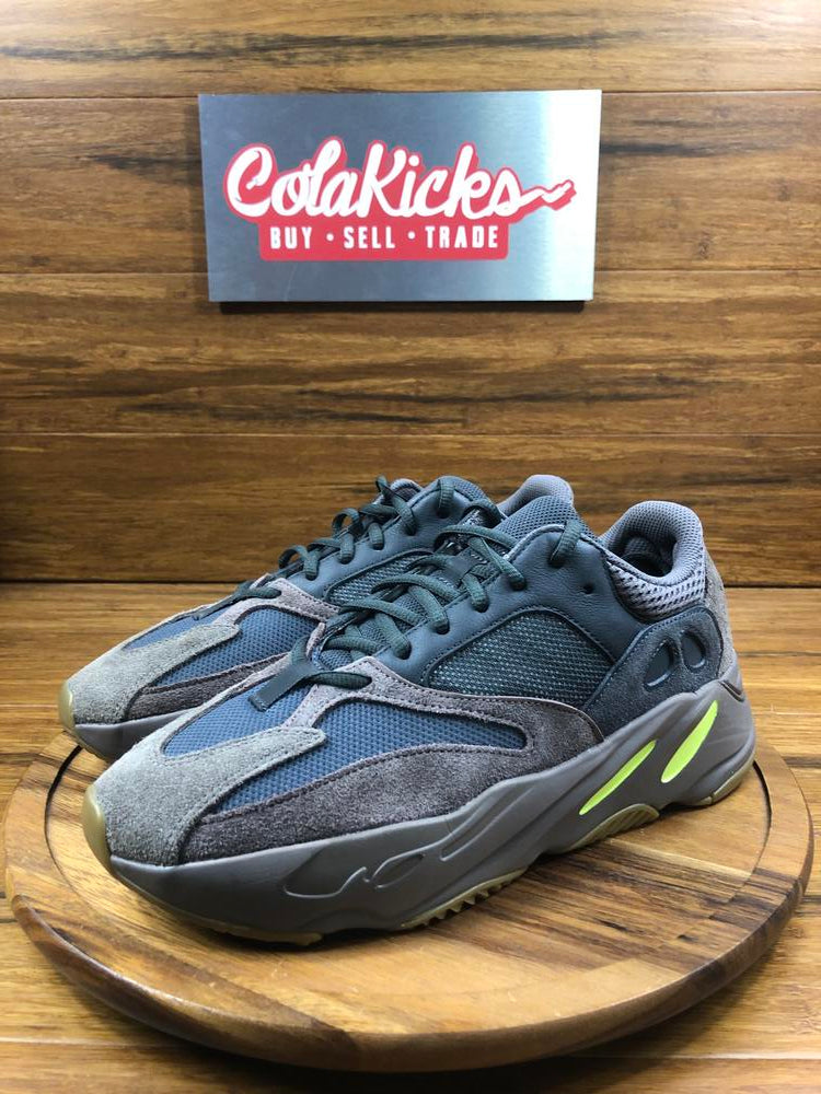 (VNDS) adidas Yeezy Boost 700 Mauve