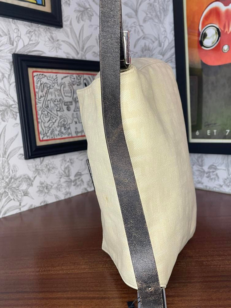 Fendi Cream/Black Shoulder Bag