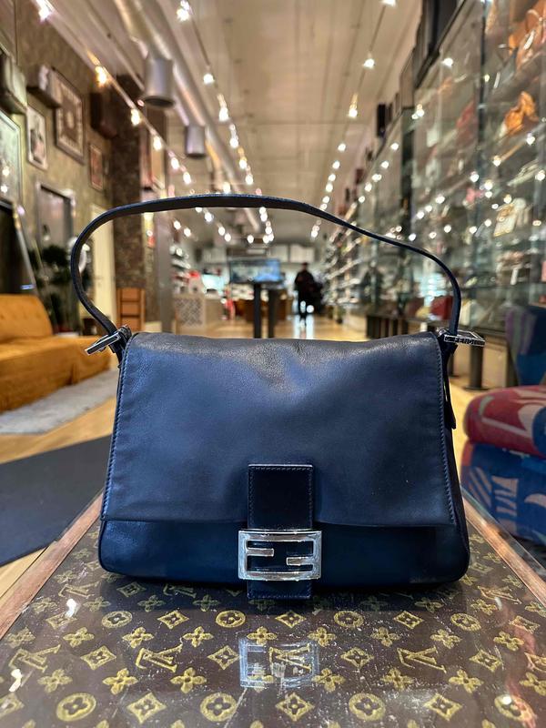 Fendi Mamma Baguette Black Leather