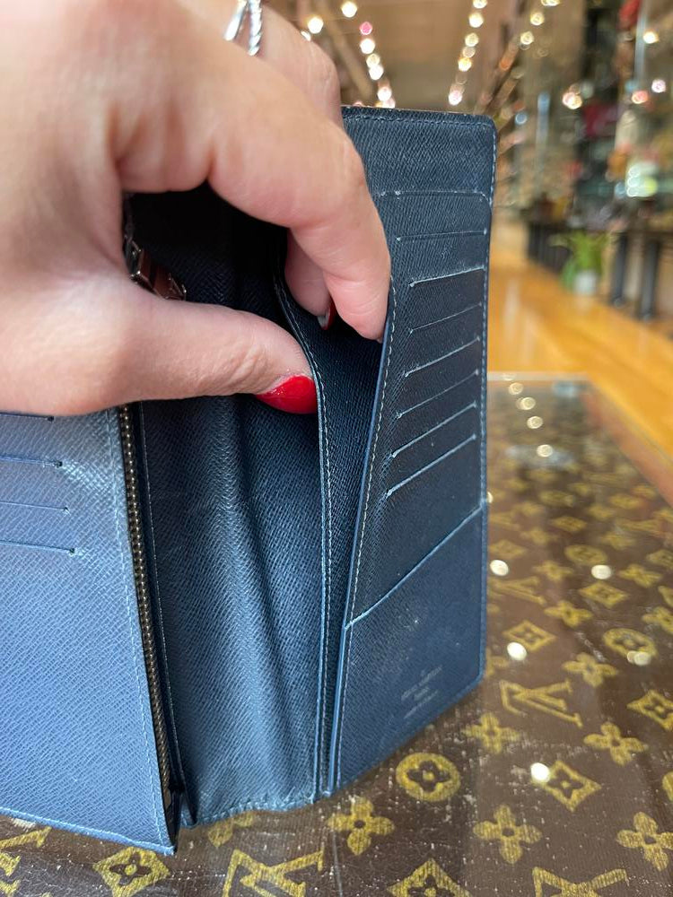 Louis Vuitton Taiga Portefeuille Blue Multi Wallet