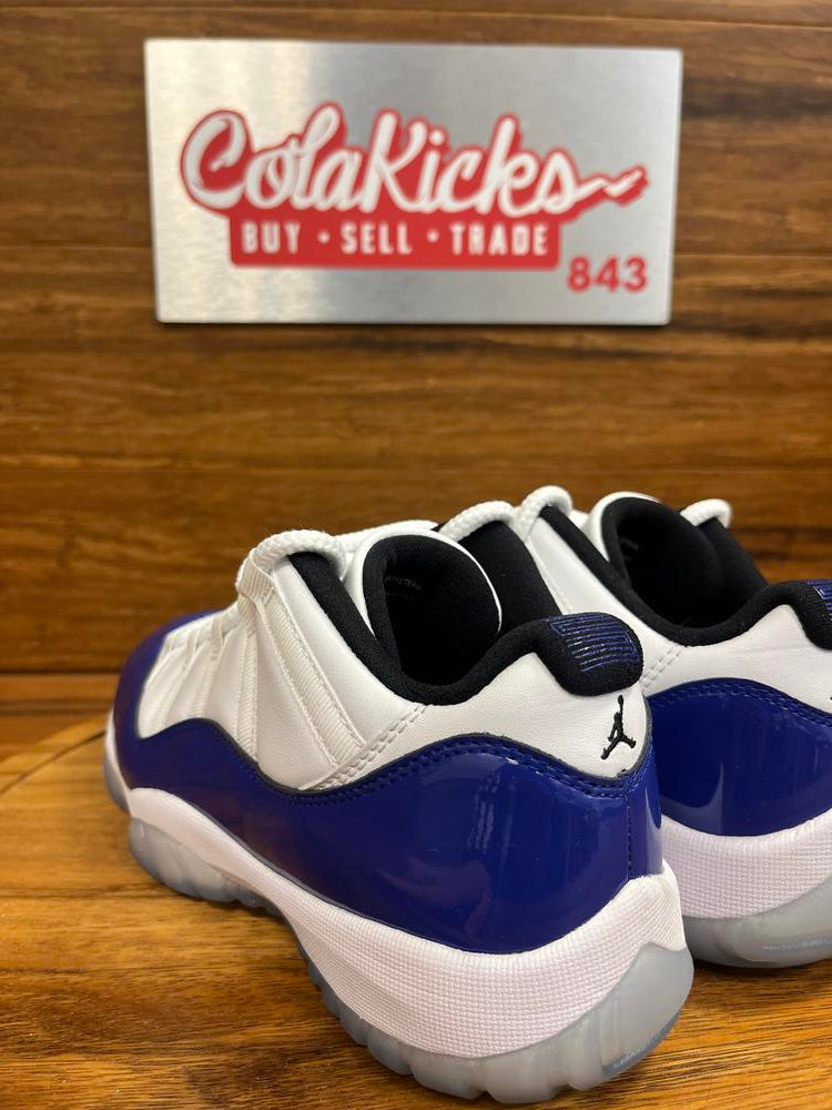 Jordan 11 Retro Low White Concord (Women's)