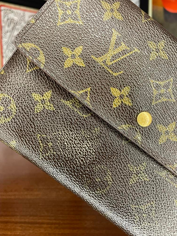 Louis Vuitton Monogram Large Snap Wallet