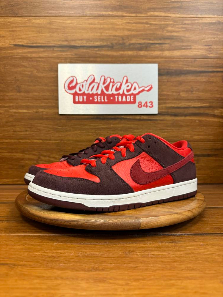 Nike SB Dunk Low Cherry