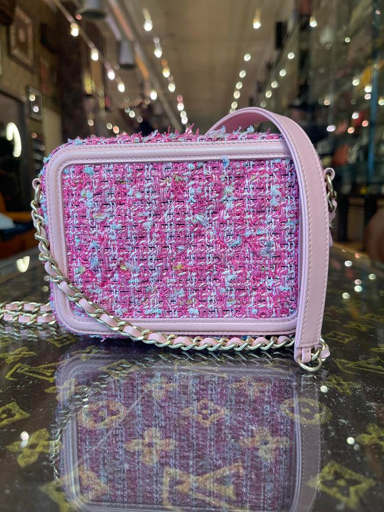 Chanel Tweed CC Filigree Vanity Clutch Pink