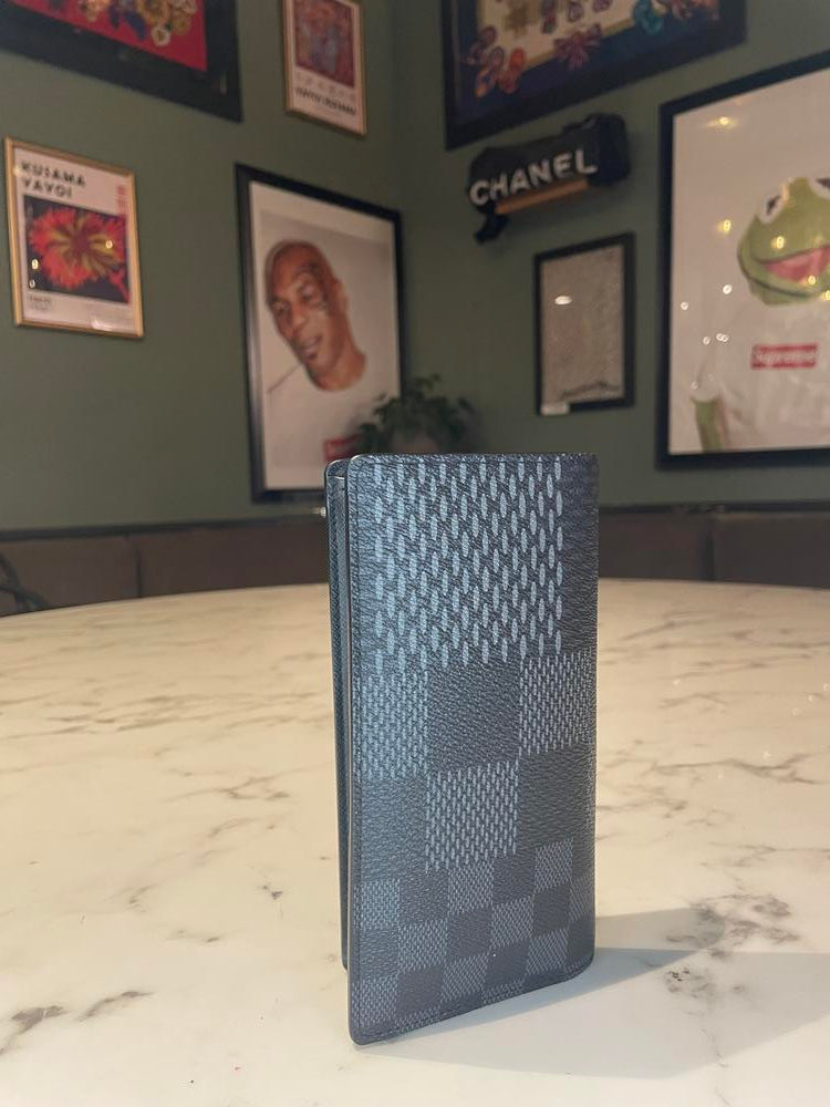 Louis Vuitton Damier Graphite Brazza Wallet