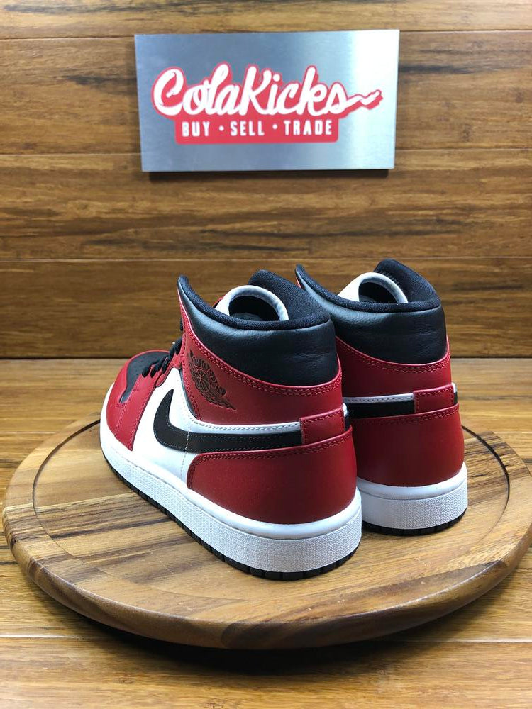 Jordan 1 Mid Chicago Toe