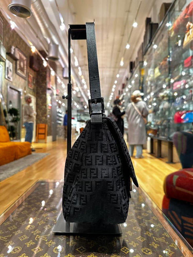 Fendi FF Mamma Baguette Black