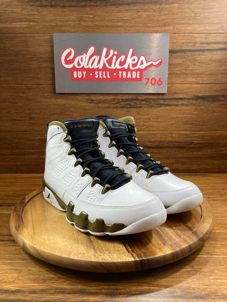 Jordan 9 Retro Statue