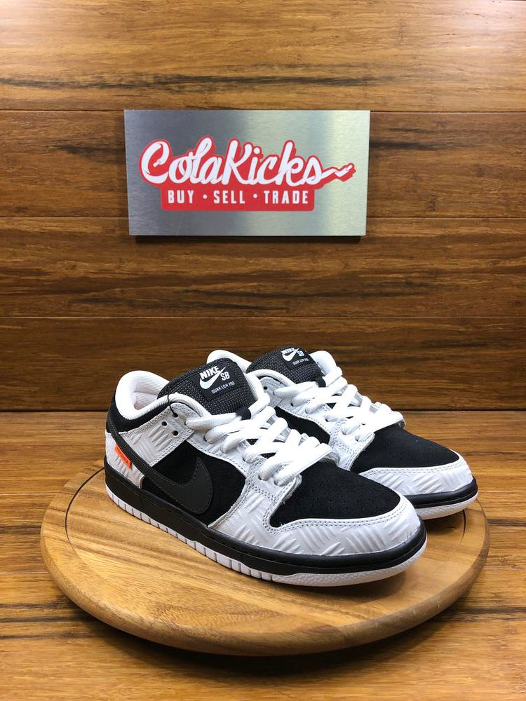 Nike SB Dunk Low TIGHTBOOTH