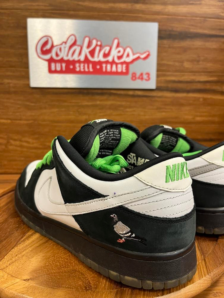 Nike SB Dunk Low Staple Panda Pigeon