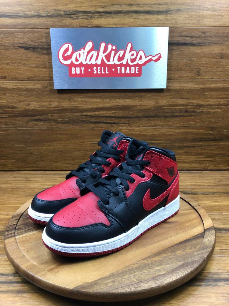 Nike Air Jordan 1 Mid GS authentic 'Banned' 6.5Y