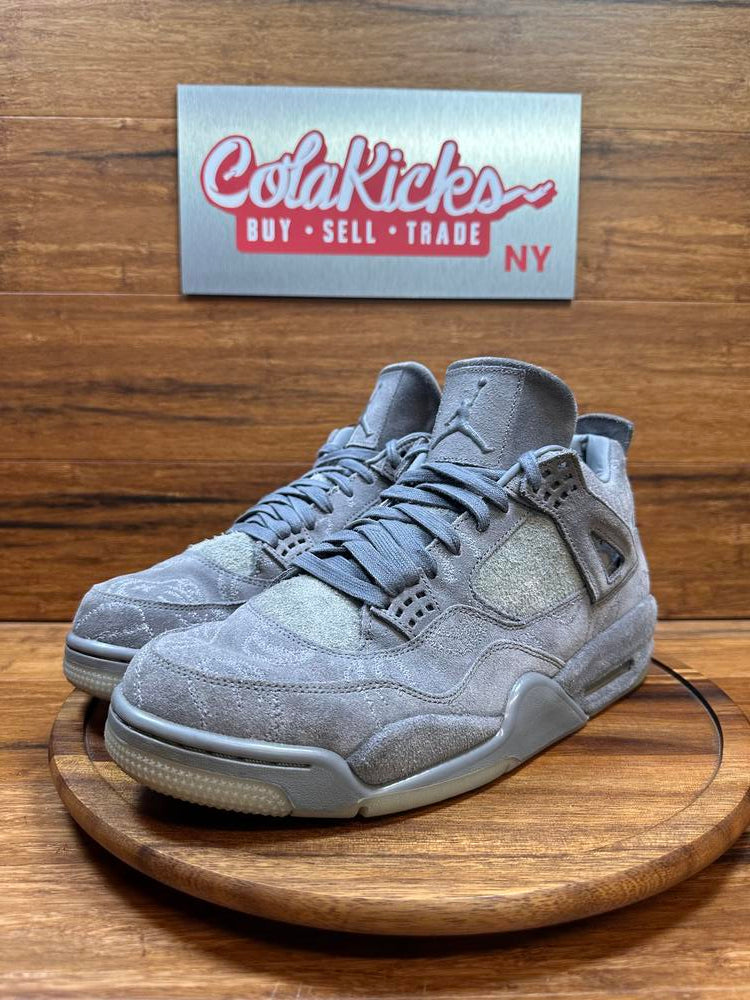 Jordan 4 Retro Kaws