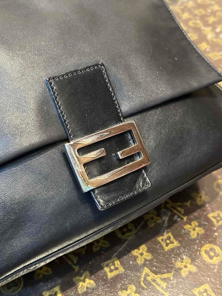 Fendi Mamma Baguette Black Leather