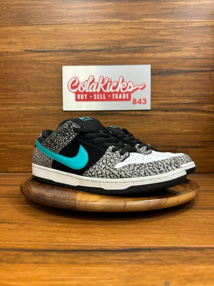 Nike SB Dunk Low atmos Elephant