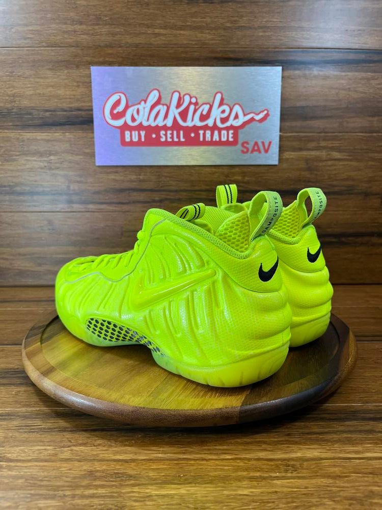 Nike Air Foamposite Pro Volt (2021)