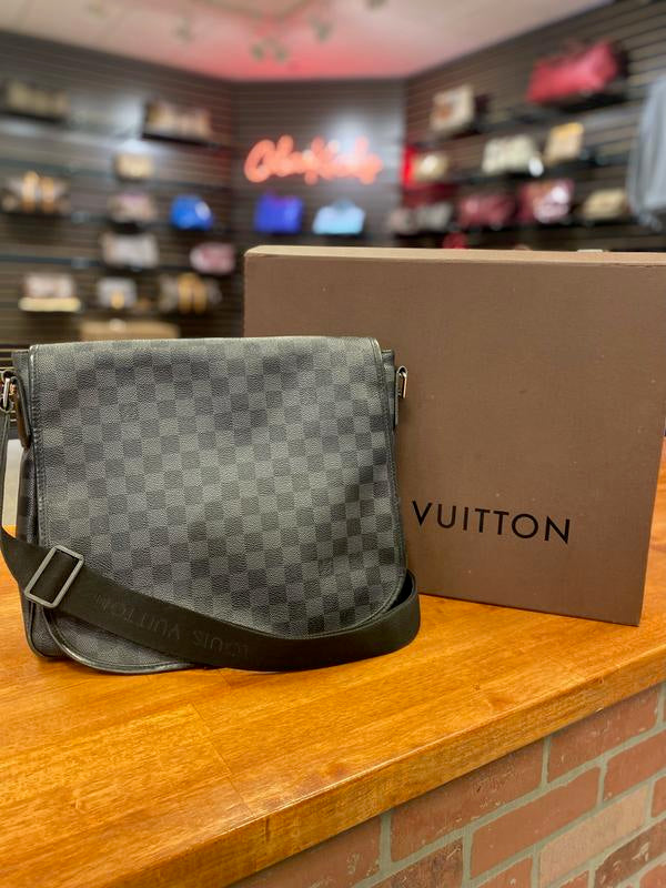 Louis Vuitton Daniel Damier Graphite GM Black