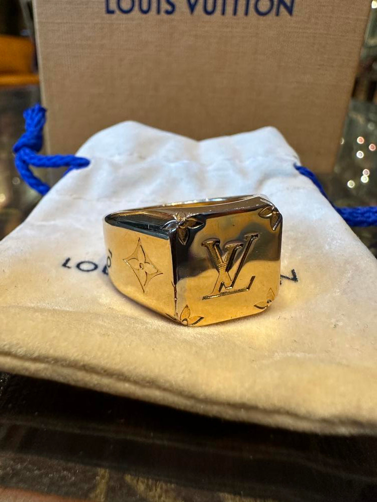 Louis Vuitton Monogram Signet Ring Gold