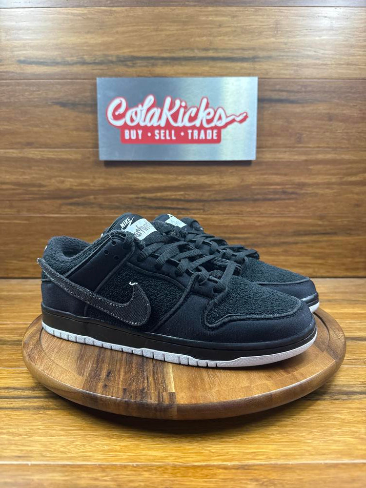 Nike SB Dunk Low Gnarhunters