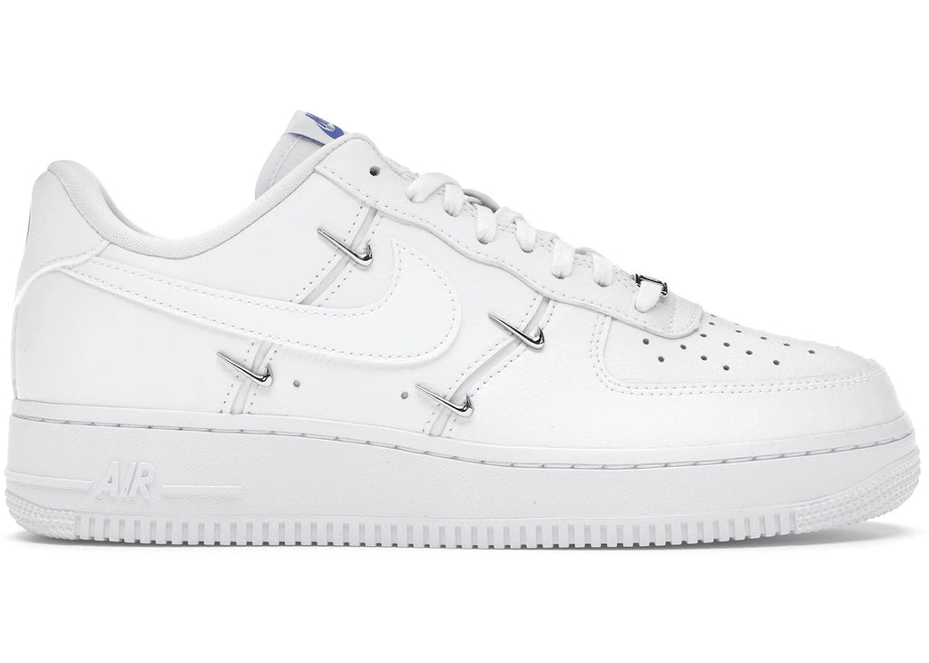 Size 11.5 - Nike Air Force 1 LV8 Utility White