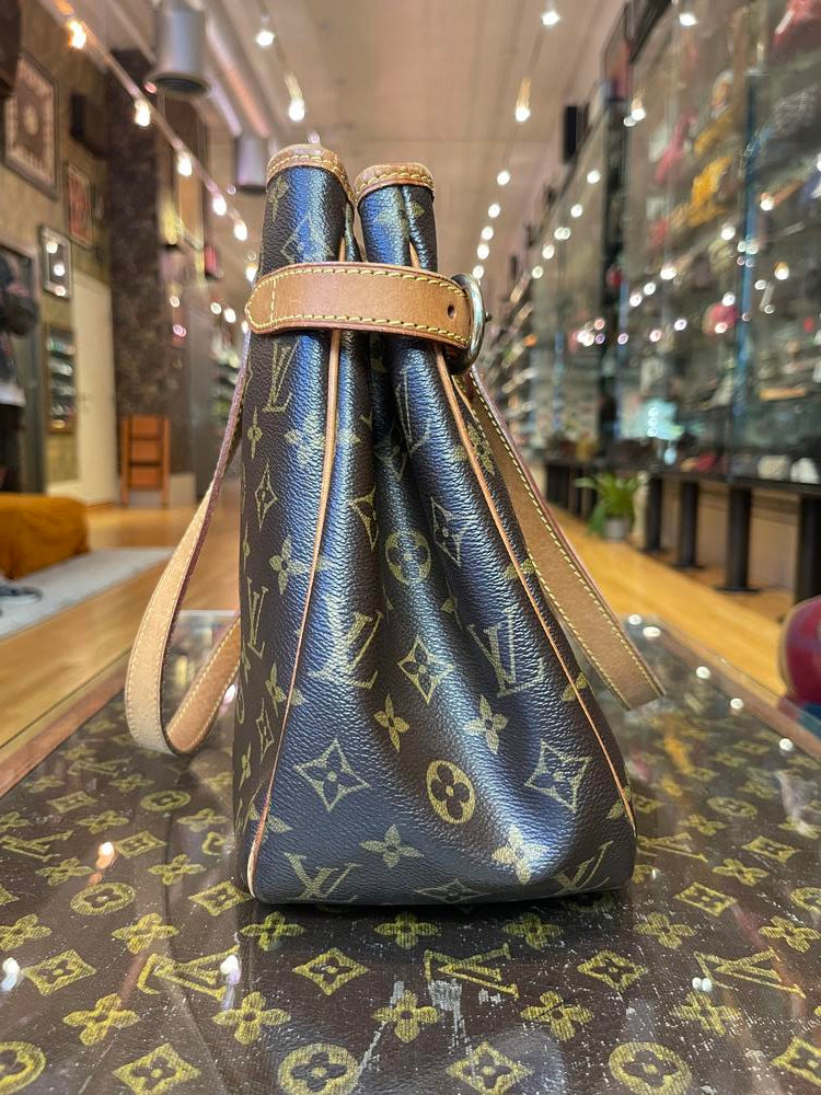 Louis Vuitton Monogram Batignolles Handbag