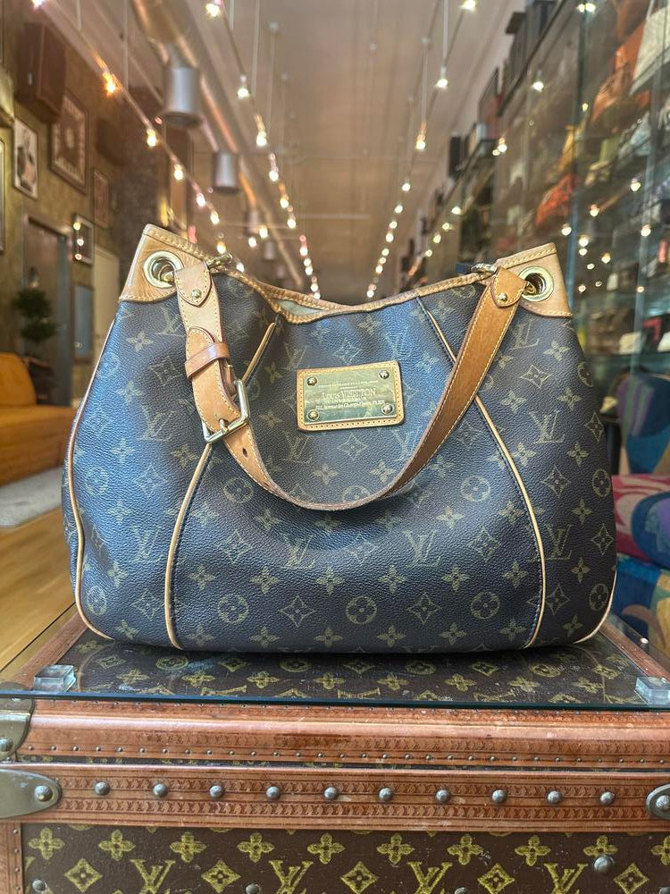 Louis Vuitton Galliera Hobo Bag