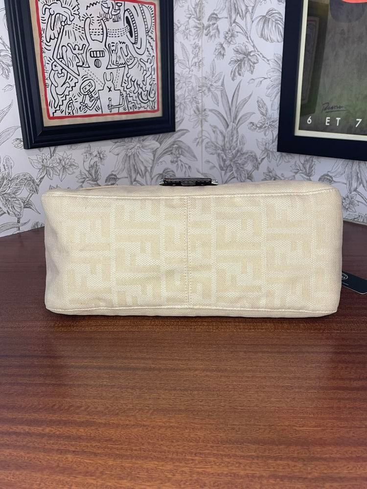 Fendi Cream/Black Shoulder Bag