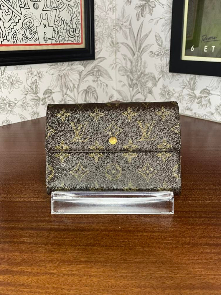 Louis Vuitton Monogram Snap Wallet