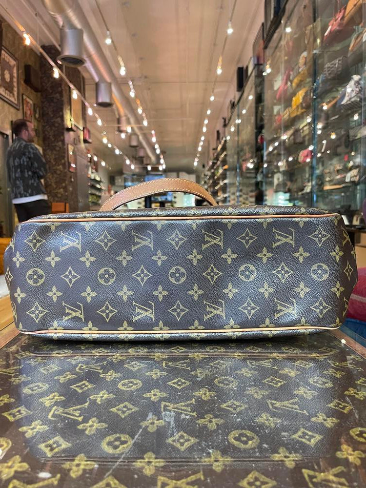 Louis Vuitton Monogram Batignolles Handbag