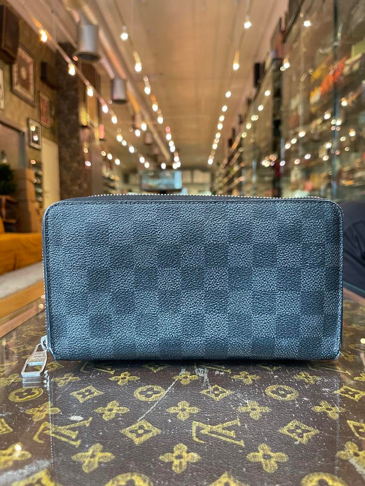 Louis Vuitton Graphite Damier Zippy Wallet