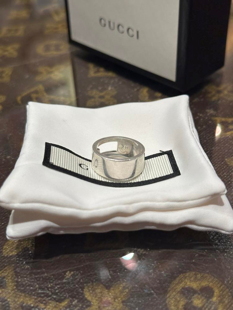 Gucci Sterling Silver G Ring Silver