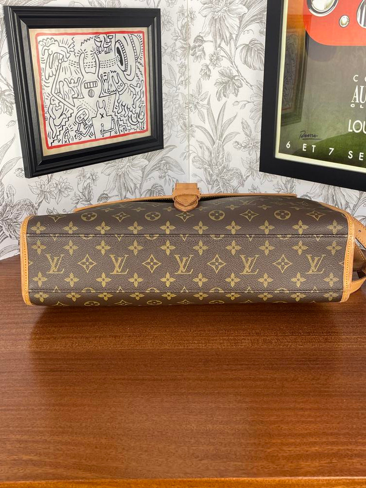 Louis Vuitton Monogram Messenger Bag