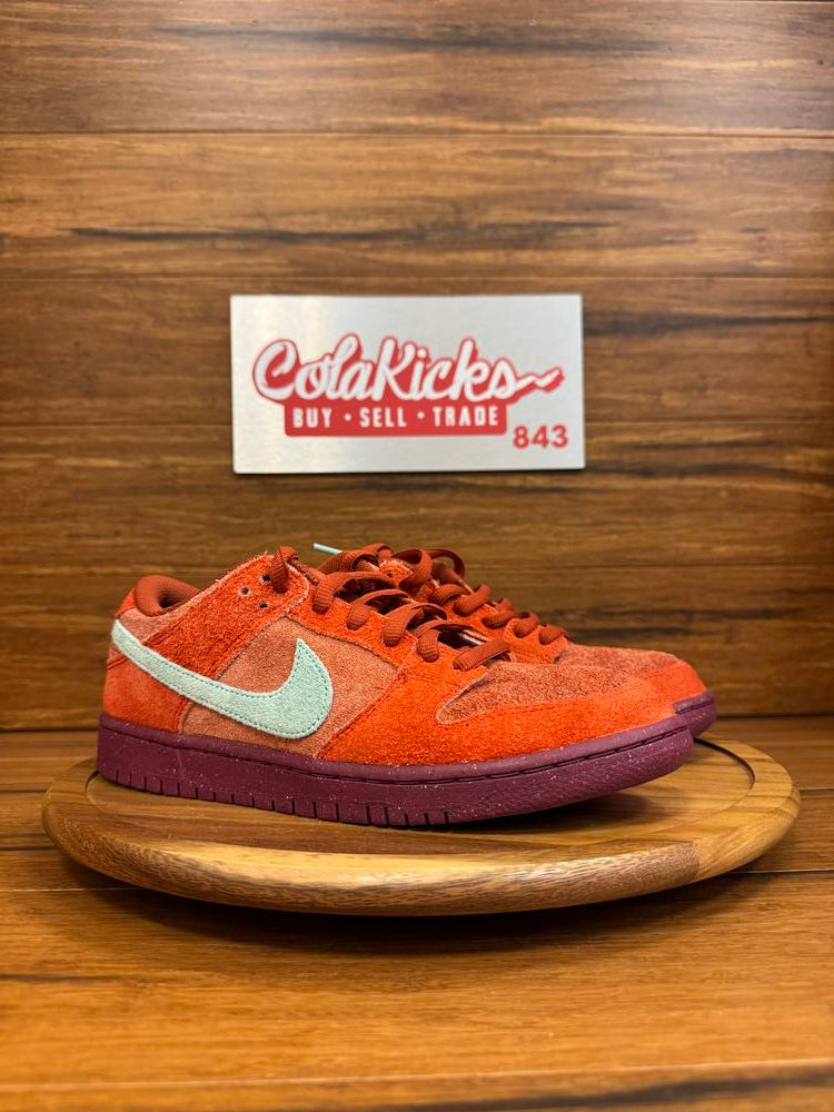 Nike SB Dunk Low Mystic Red Rosewood