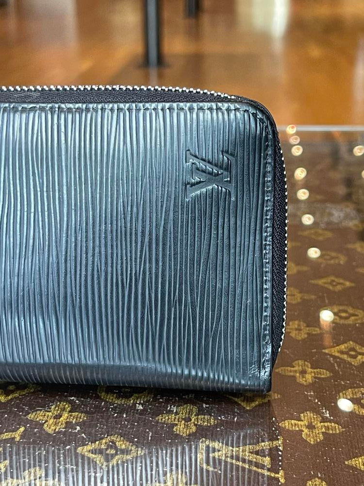 Louis Vuitton Epi Black Zippy Wallet