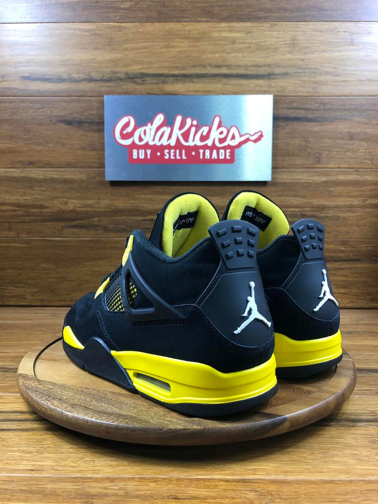 Jordan 4 Retro Thunder (2023)