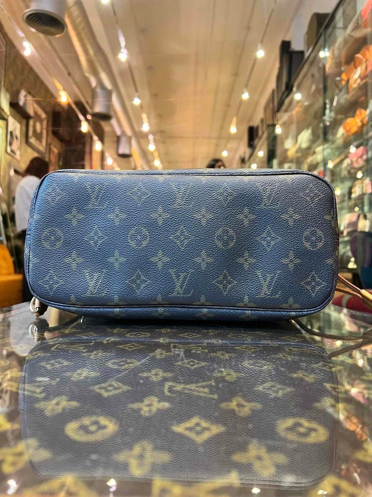 Louis Vuitton Monogram Neverfull PM