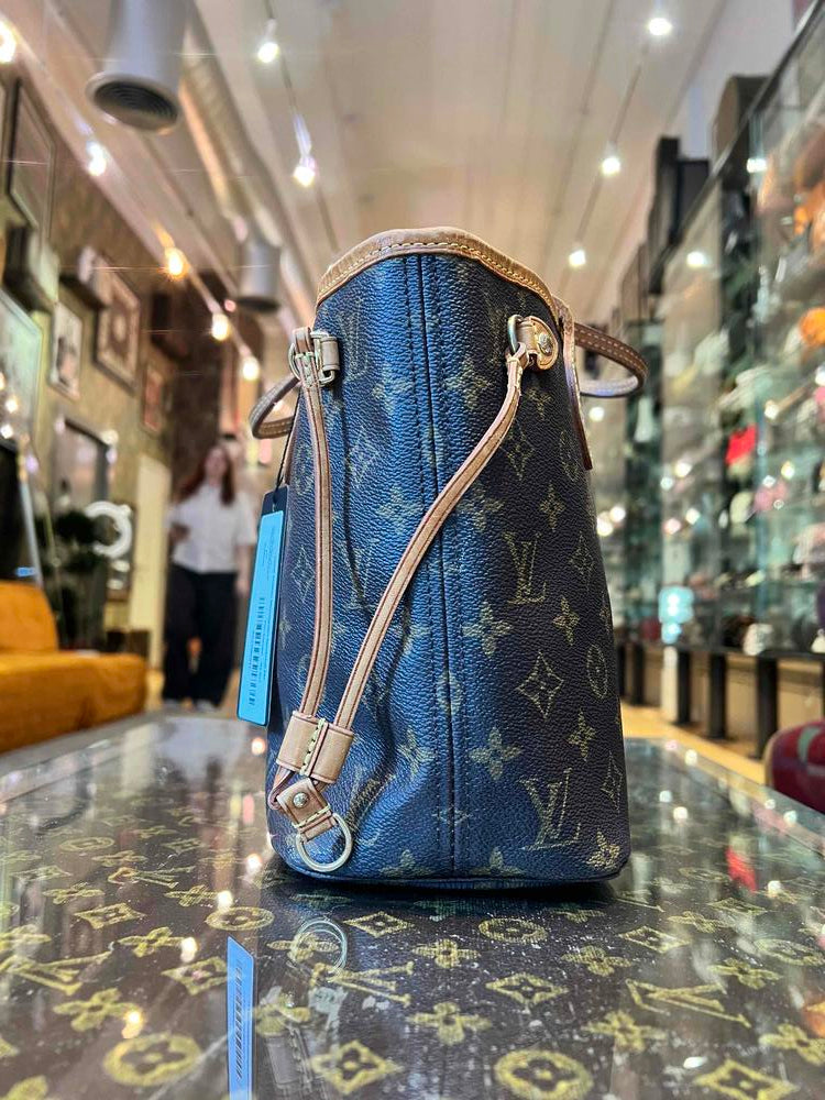 Louis Vuitton Monogram Neverfull PM