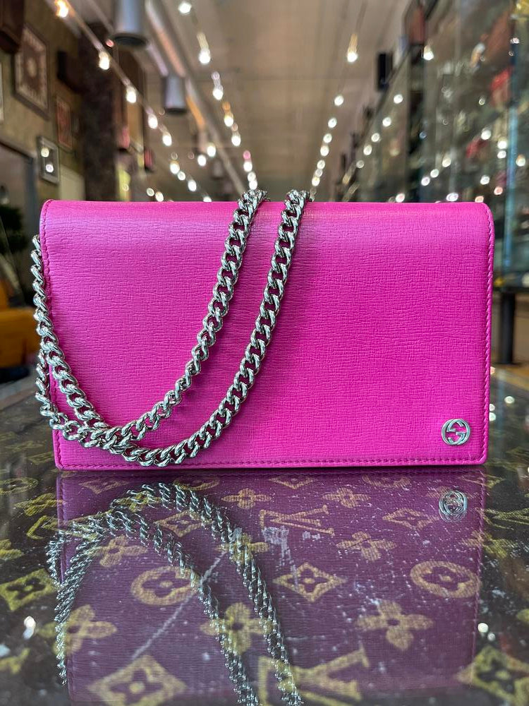 Gucci Pink Leather Wallet on Chain Bag